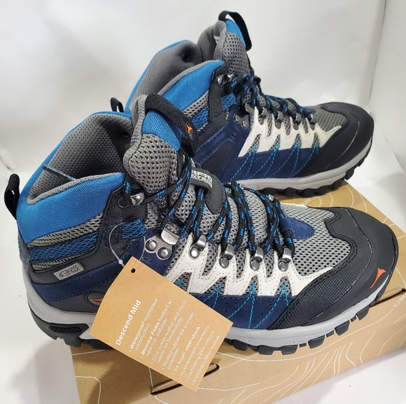 Pacifica Mountain - Picture 5 of 11